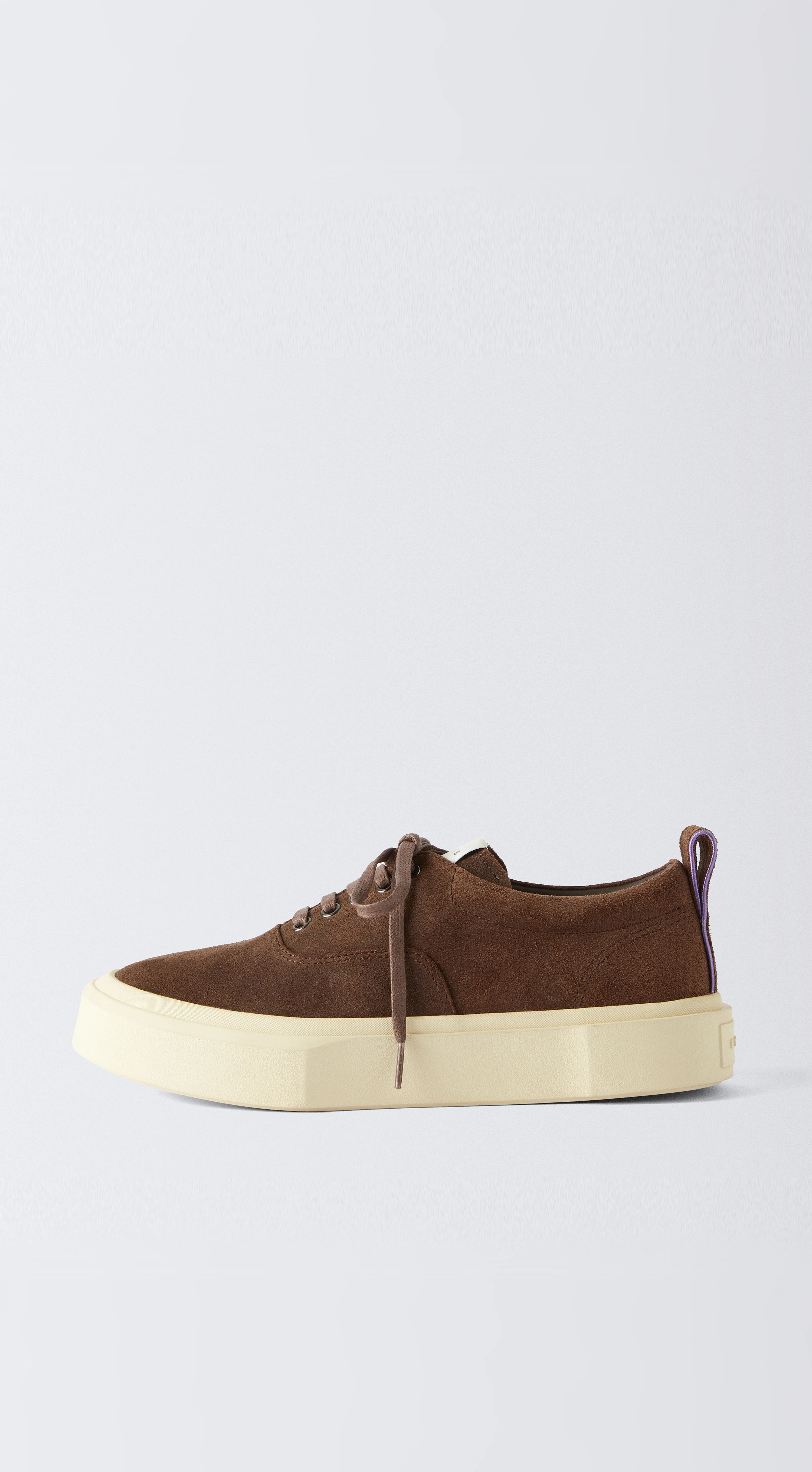SNEAKERS (old)